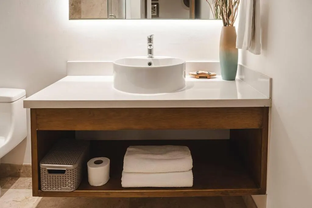 Chic 2Br In Exclusive Building Apartment Playa del Carmen