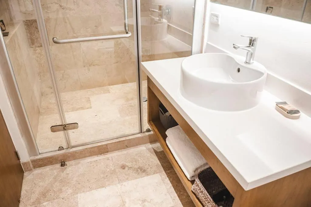 Chic 2Br In Exclusive Building Apartment Playa del Carmen