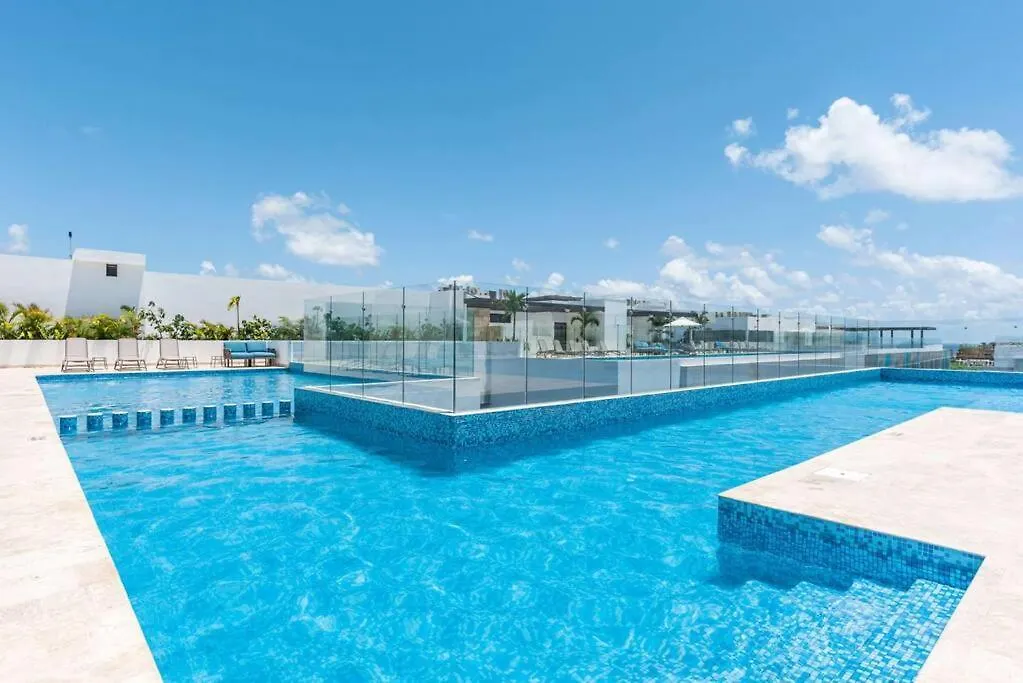 Chic 2Br In Exclusive Building Apartment Playa del Carmen