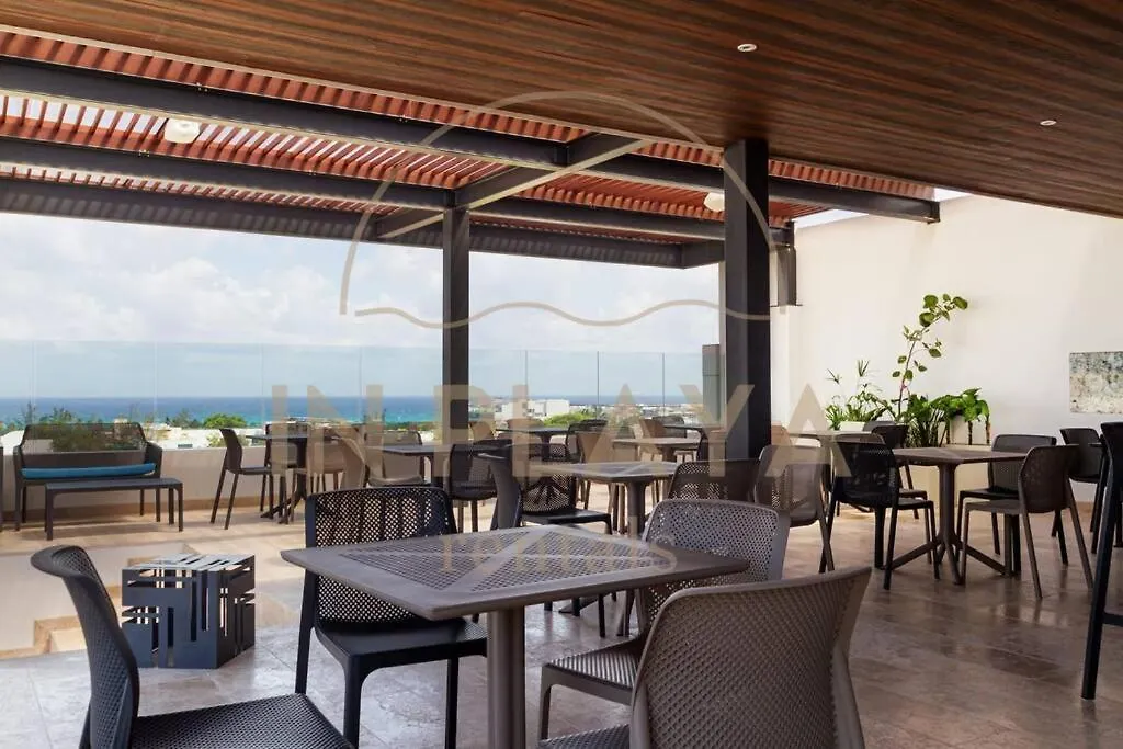 Chic 2Br In Exclusive Building Apartment Playa del Carmen